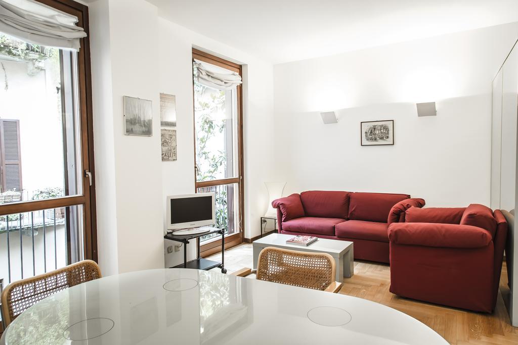 San Maurilio Apartments ميلان الغرفة الصورة