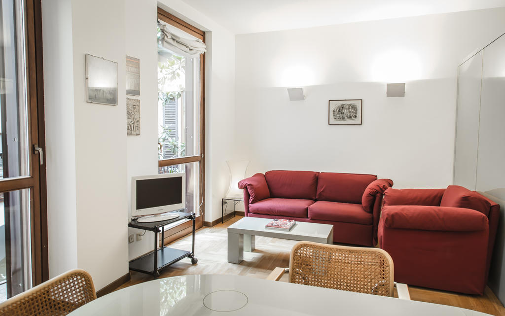 San Maurilio Apartments ميلان الغرفة الصورة