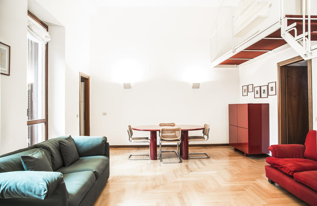 San Maurilio Apartments ميلان الغرفة الصورة
